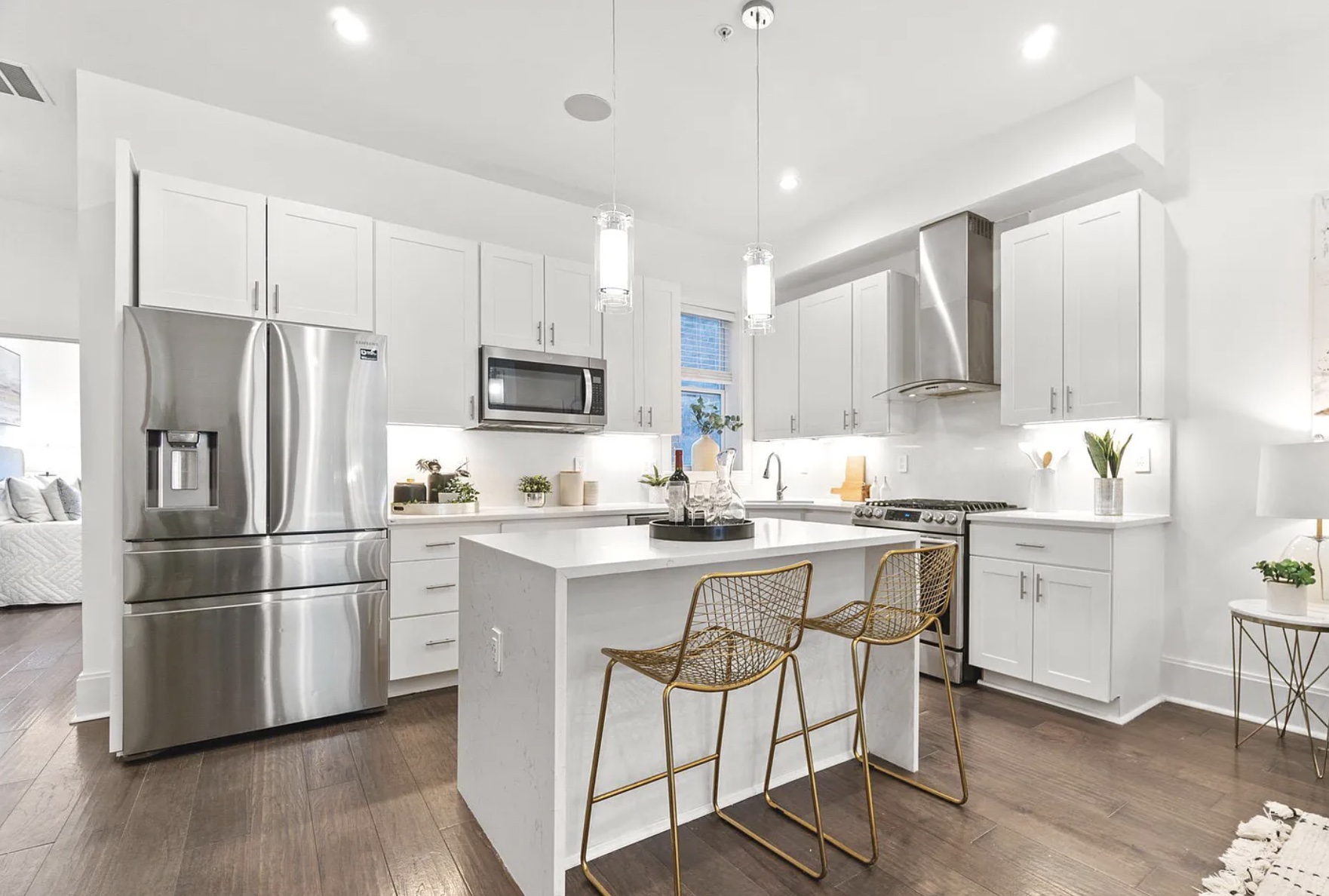 Modern kitchen renovation by HABE Construction